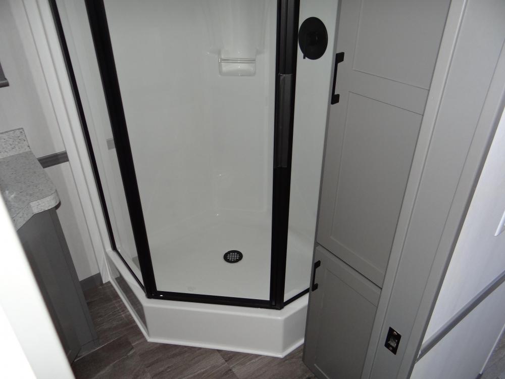 39" Neo Angle Shower with Glass Door & Linen Cabinet (standard)