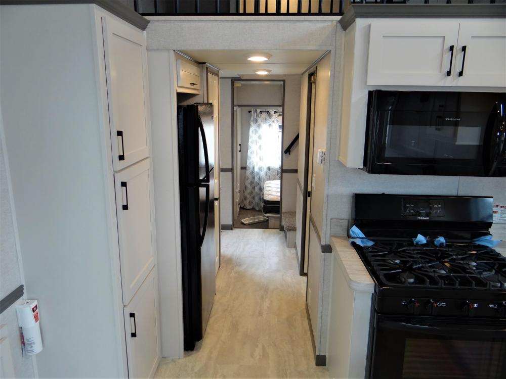 Double Loft (ceiling over hallway)