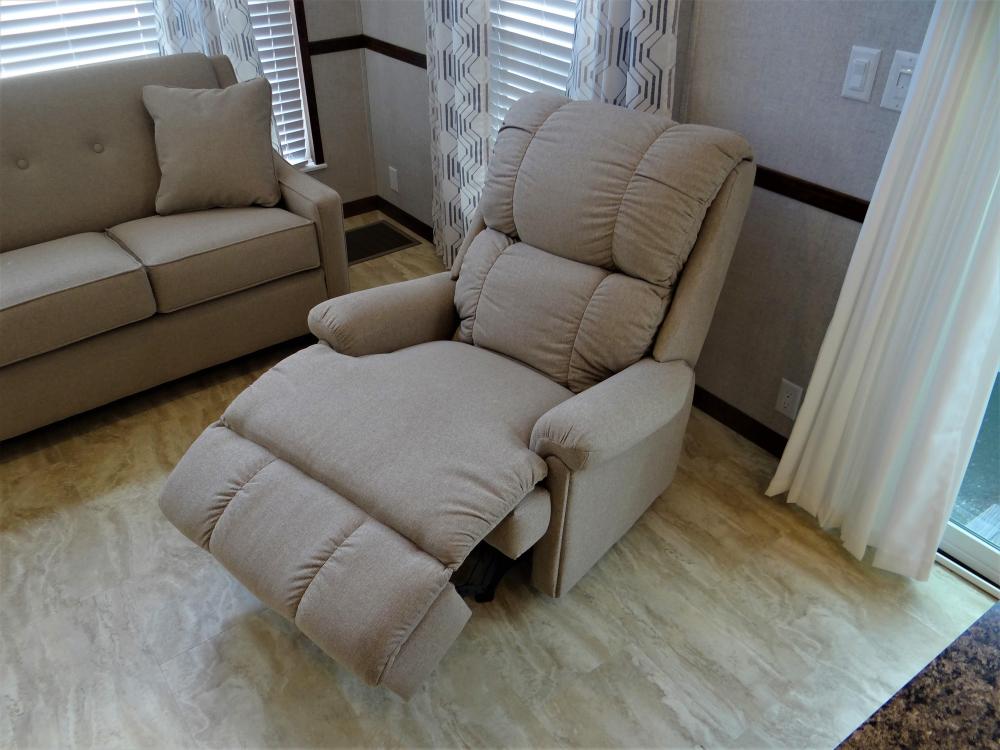 Sand Interior - Recliner (optional)