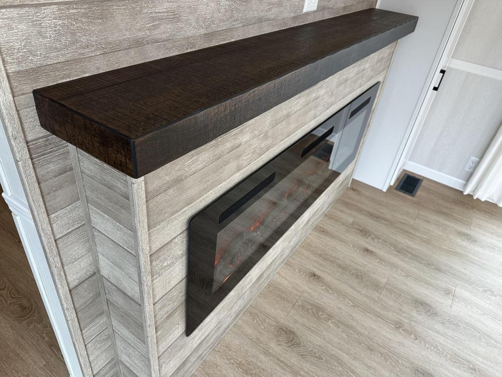 MANTLE - Brown 

