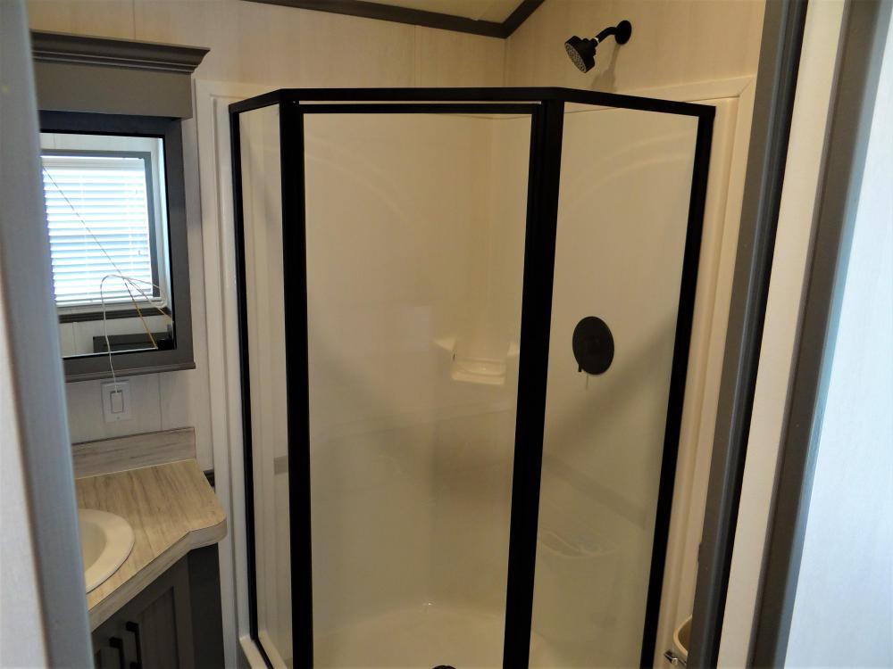39" Neo Angle Shower with Glass Door (standard)
