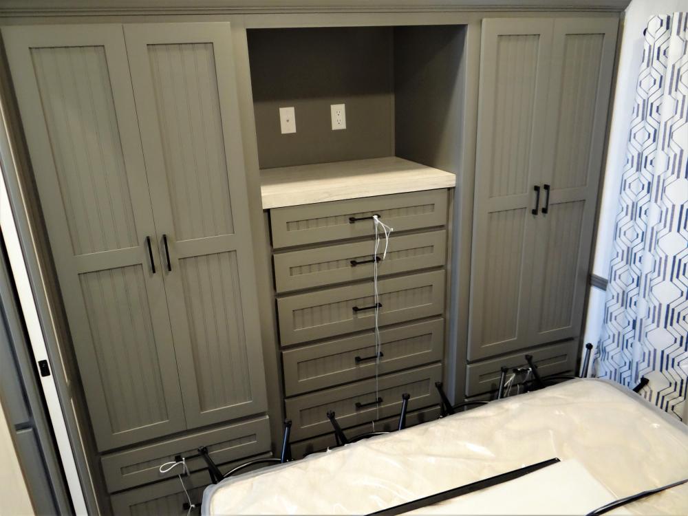 Double Wardrobe with Chest of Drawers (standard) & TV Prep