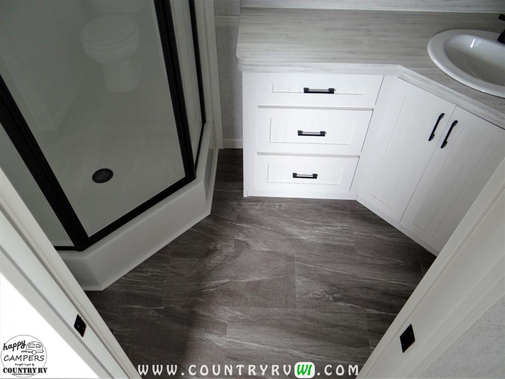 Extra Counter & Drawers in Everglades Bath