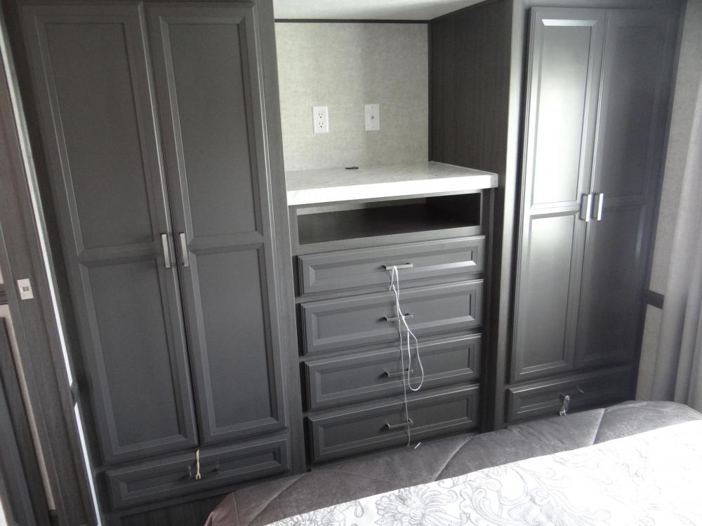 Wardrobe with Chest of Drawers