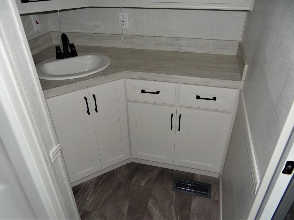 Custom Bathroom - Maximum Storage