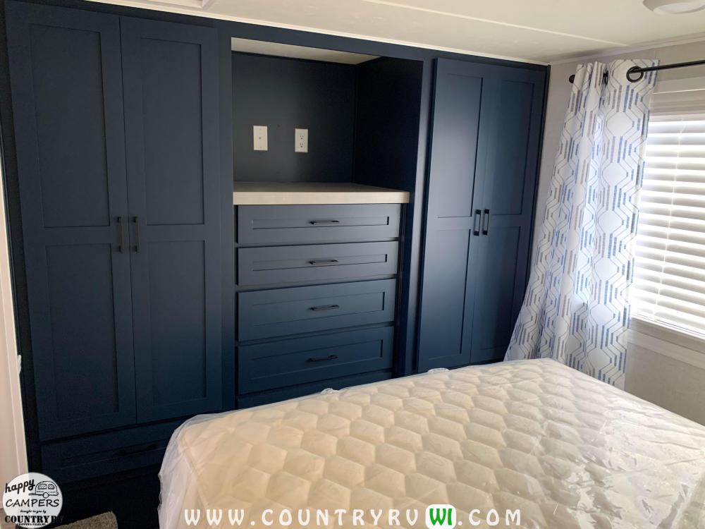 Navy Wardrobe Cabinet Color Choice