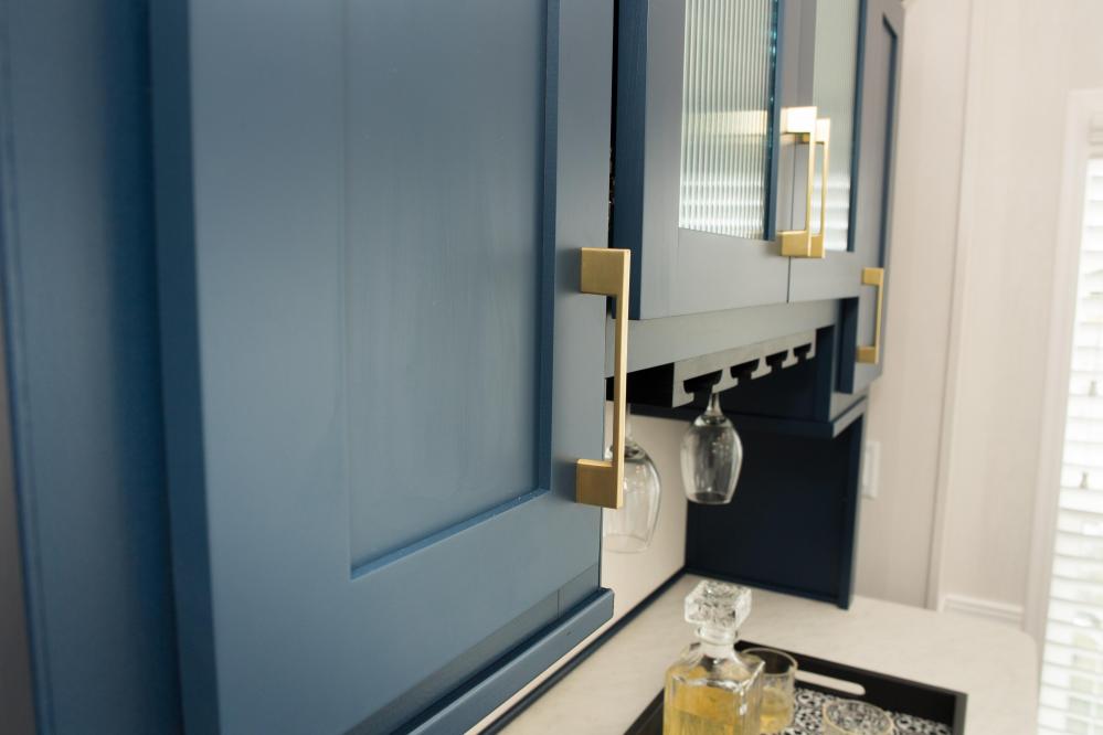 Cabinet Hardware Upgrade: Satin Gold Cabinet Hardware (available on Navy only) 