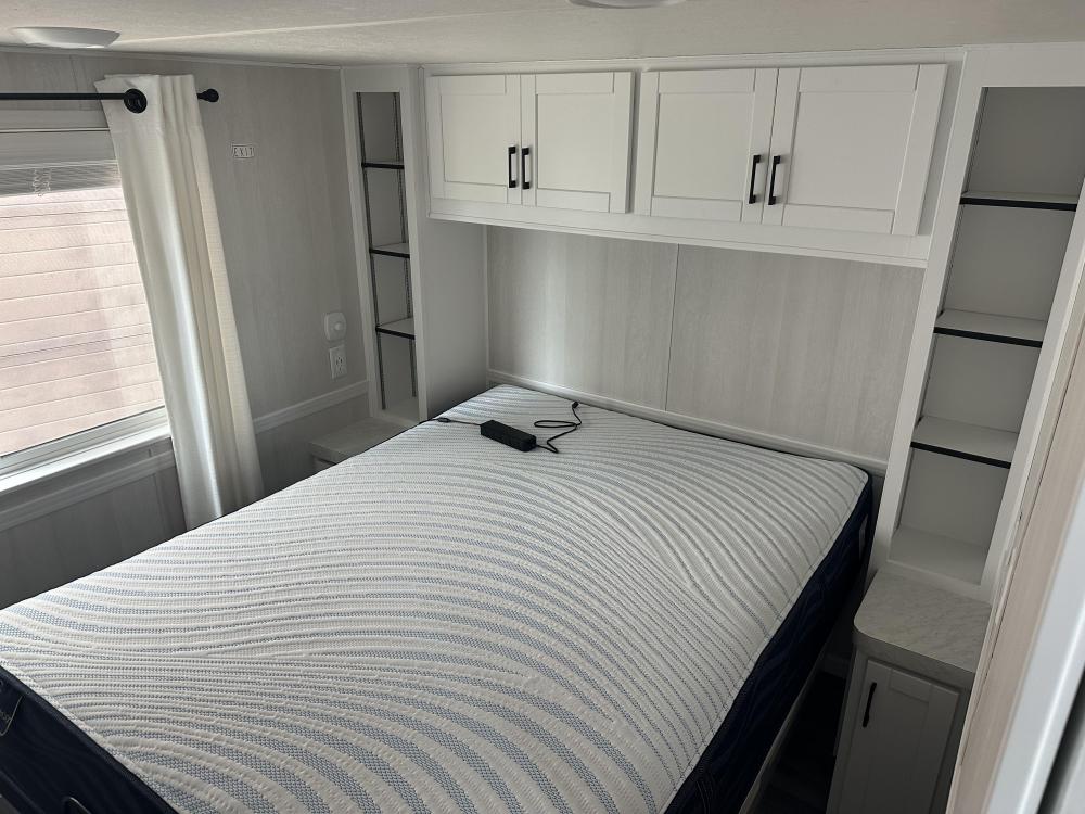 WHITE - Bedroom 
